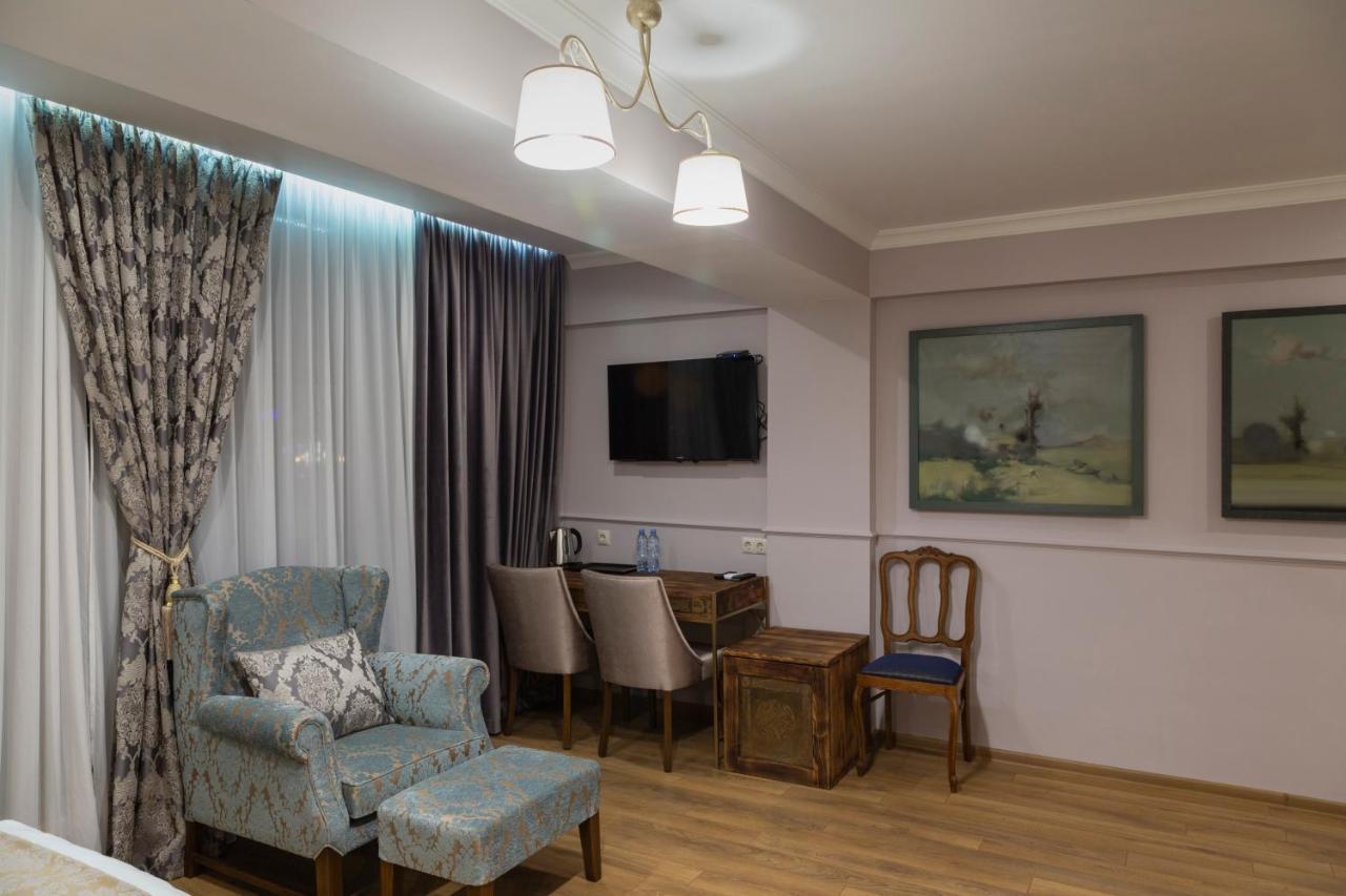 Omart Hotel - Gallery Tiflis Dış mekan fotoğraf