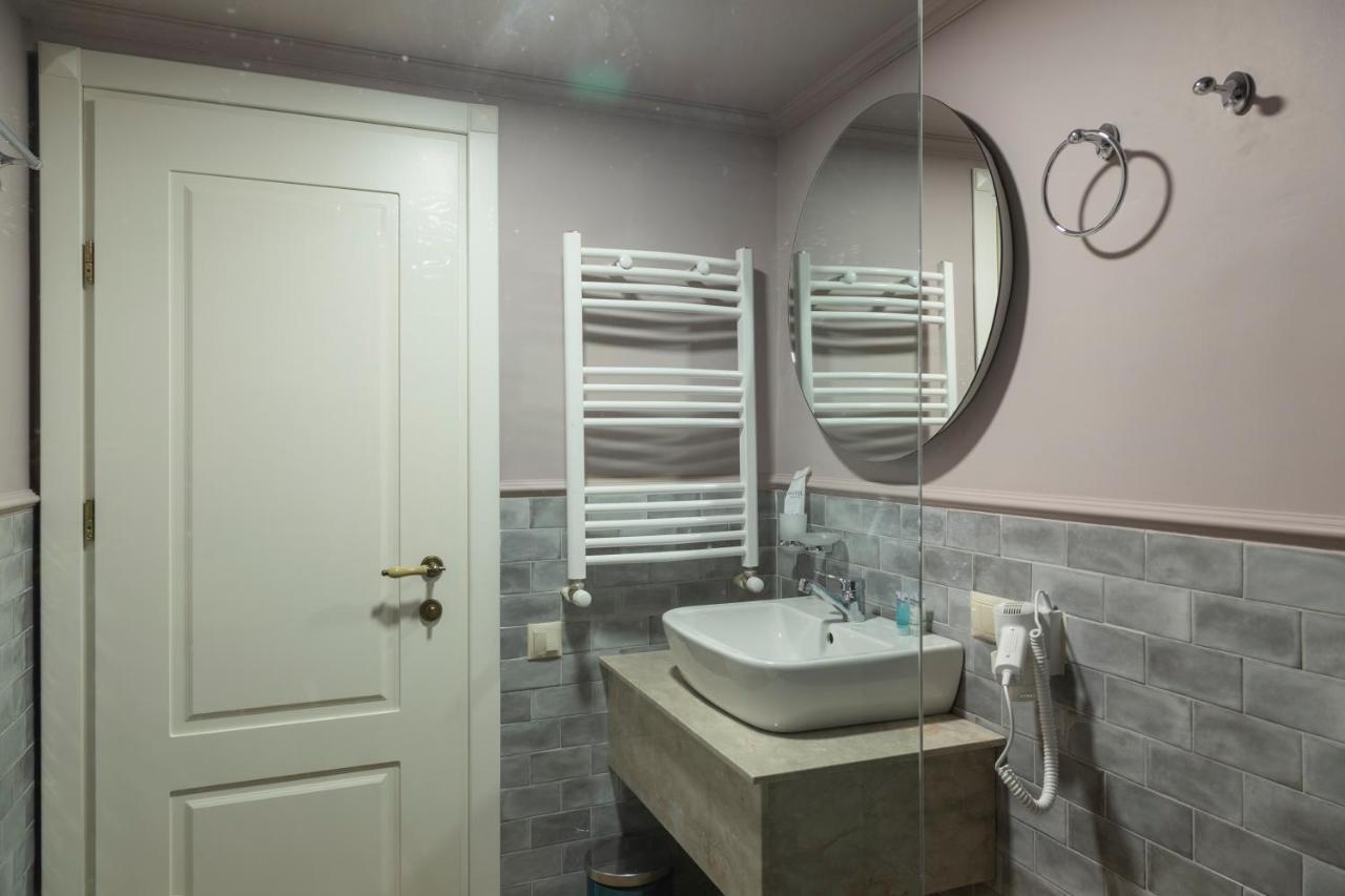 Omart Hotel - Gallery Tiflis Dış mekan fotoğraf
